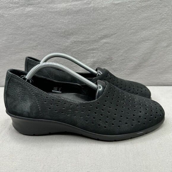 ECCO Felicia Womens Size 38 (7-7.5) Loafers Perforated Leather Slip On Wedge - Picture 1 of 8